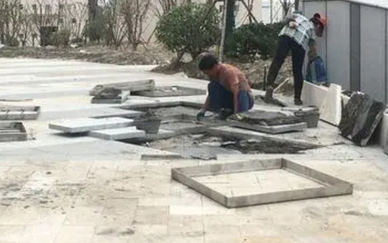 304 Stainless Steel Invisible Access Manhole Cover installation