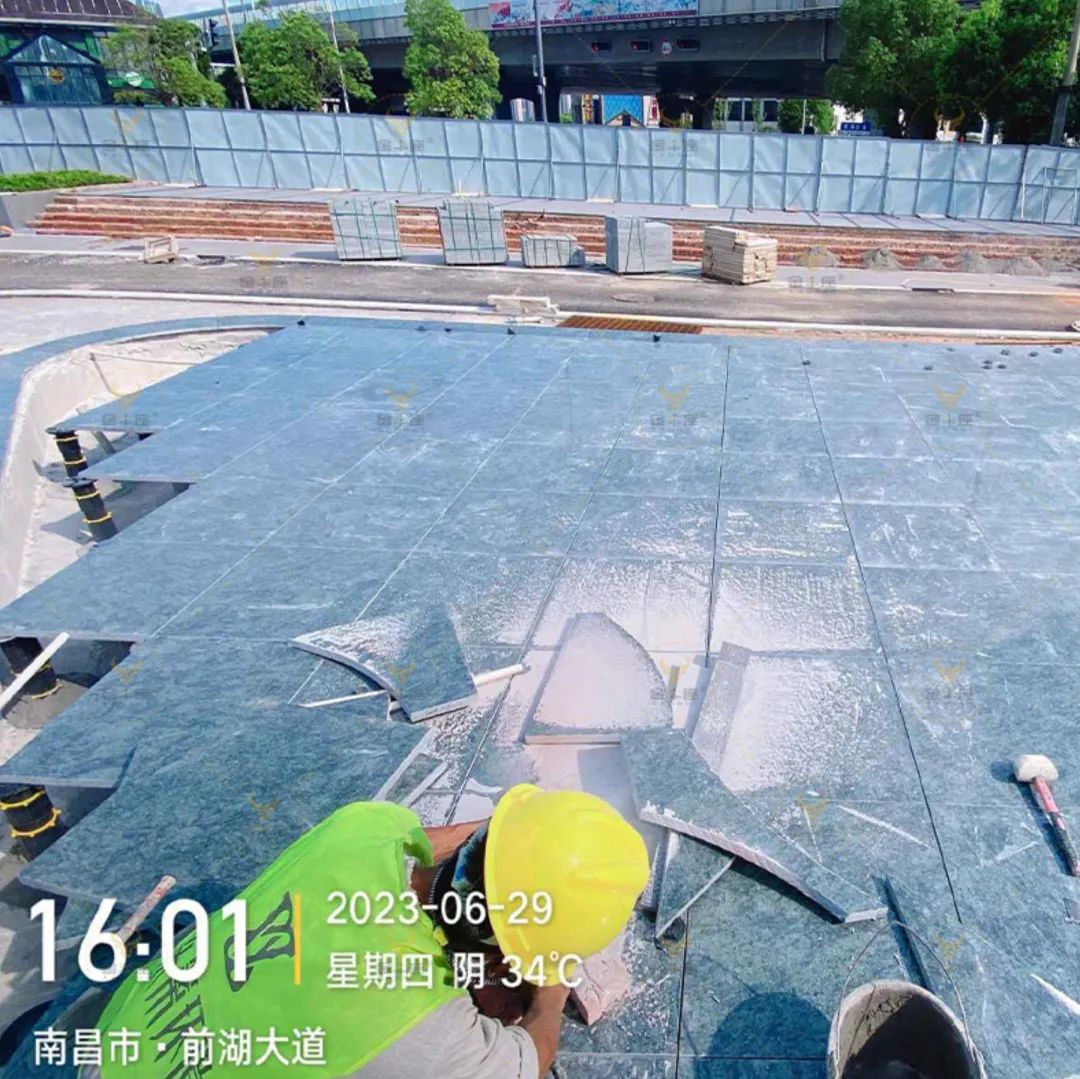 Nanchang Huarun Plaza - Construction detail 4